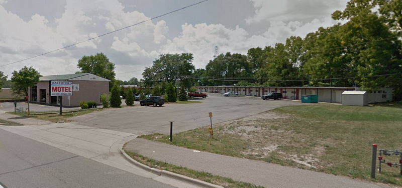 Waterford Motel (Highlander Motel, Thrift Courts of America) - 2018 Street View (newer photo)
